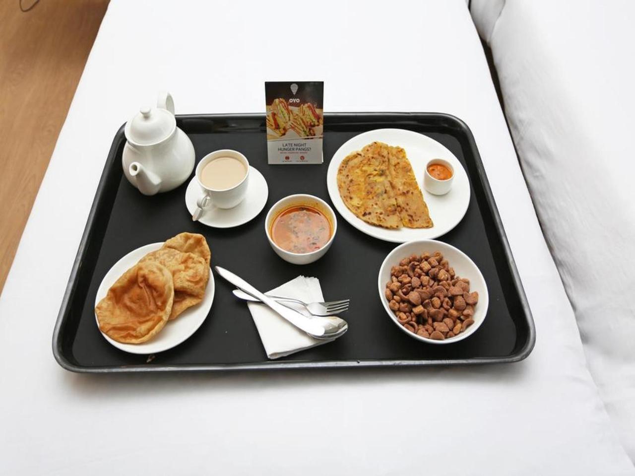 Oyo 24844 Hotel Samrat Bhopal Ngoại thất bức ảnh